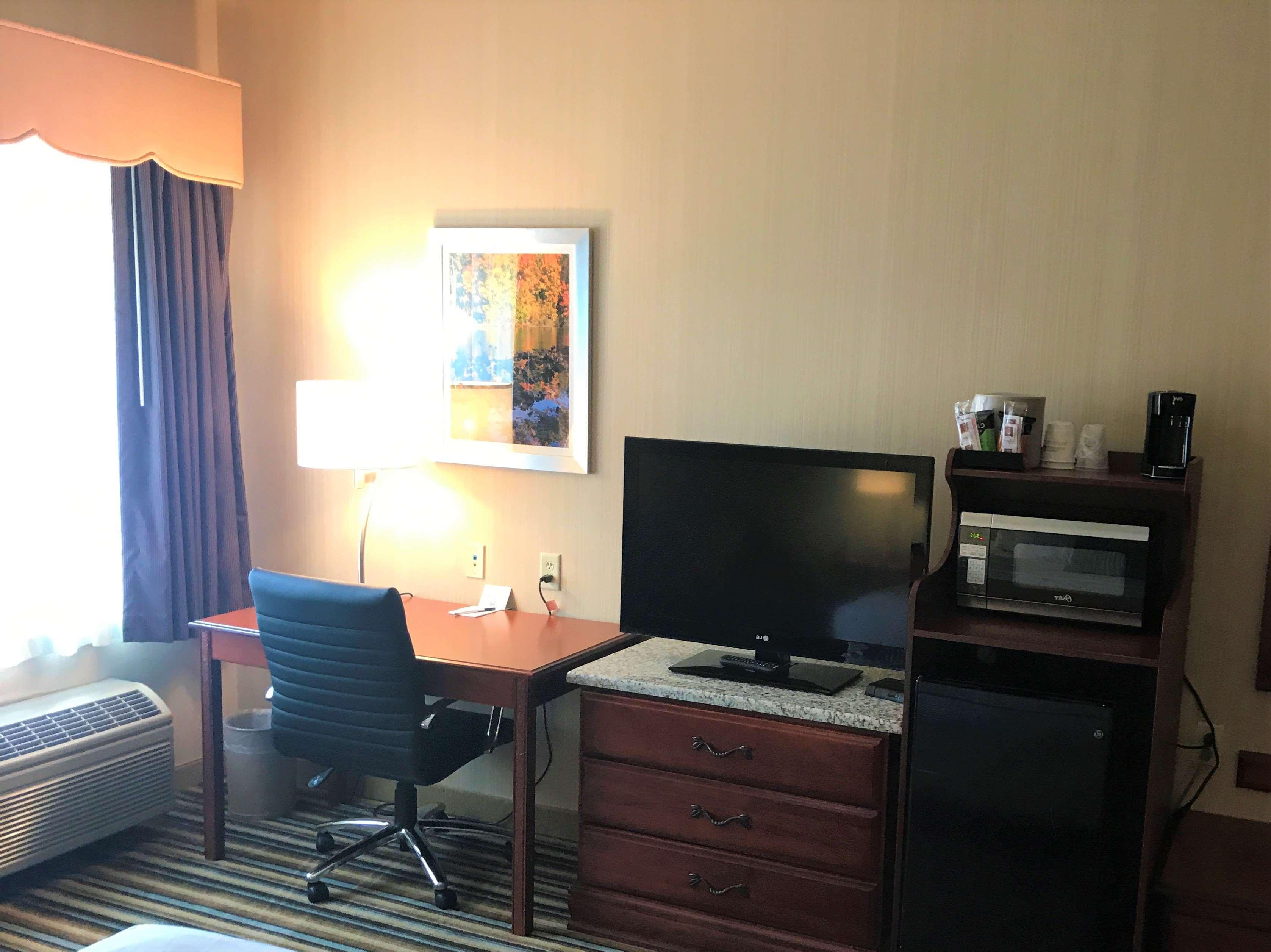 ברלין Best Western Plus New England Inn & Suites מראה חיצוני תמונה